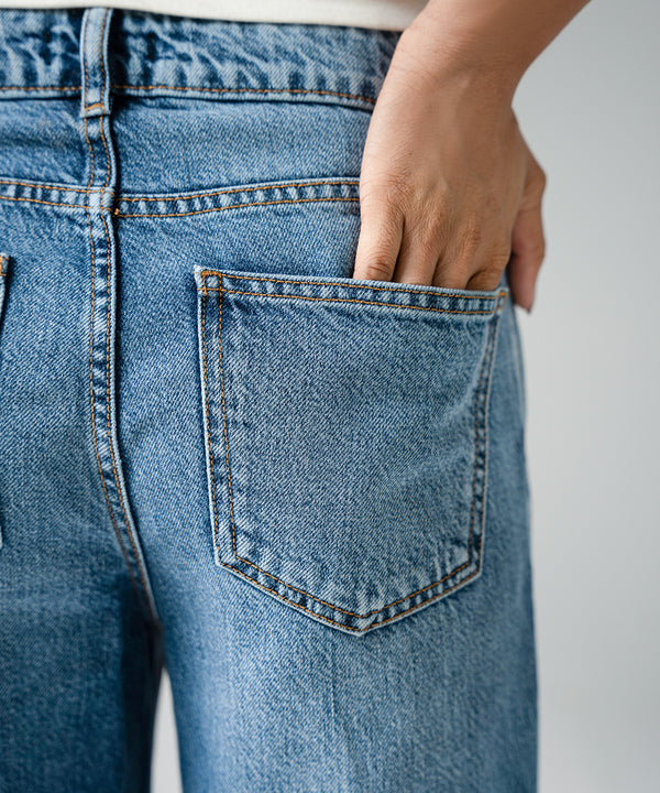 Off-Center Jeans