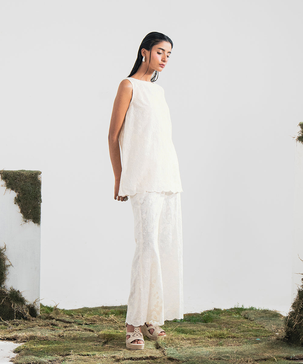 Embroidered Sleeveless Top - Halo Retail