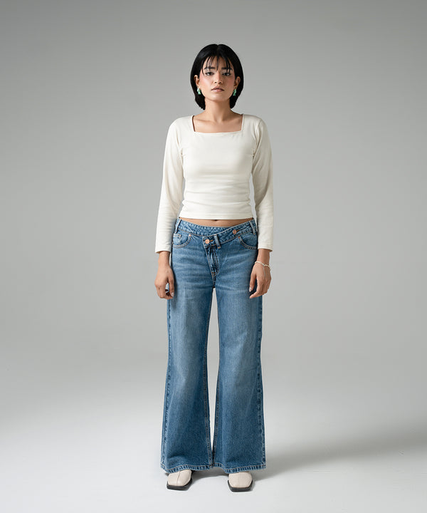 Off-Center Jeans