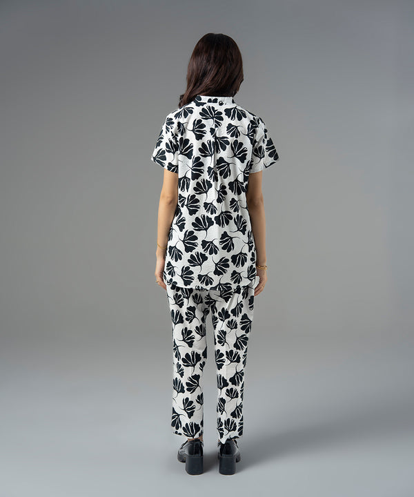 Monochrome Floral V-Neck Shirt - Halo Retail
