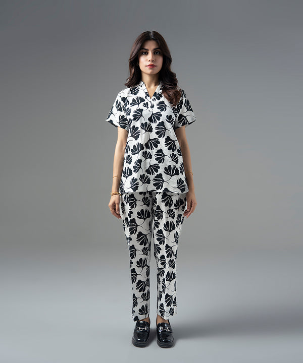 Monochrome Floral V-Neck Shirt