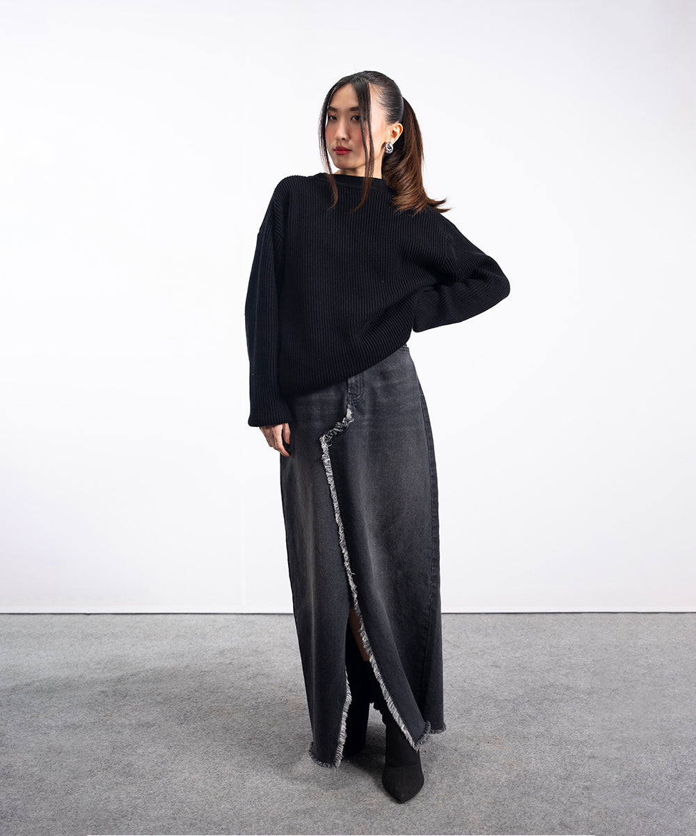 Roundneck Sweater - Halo Retail