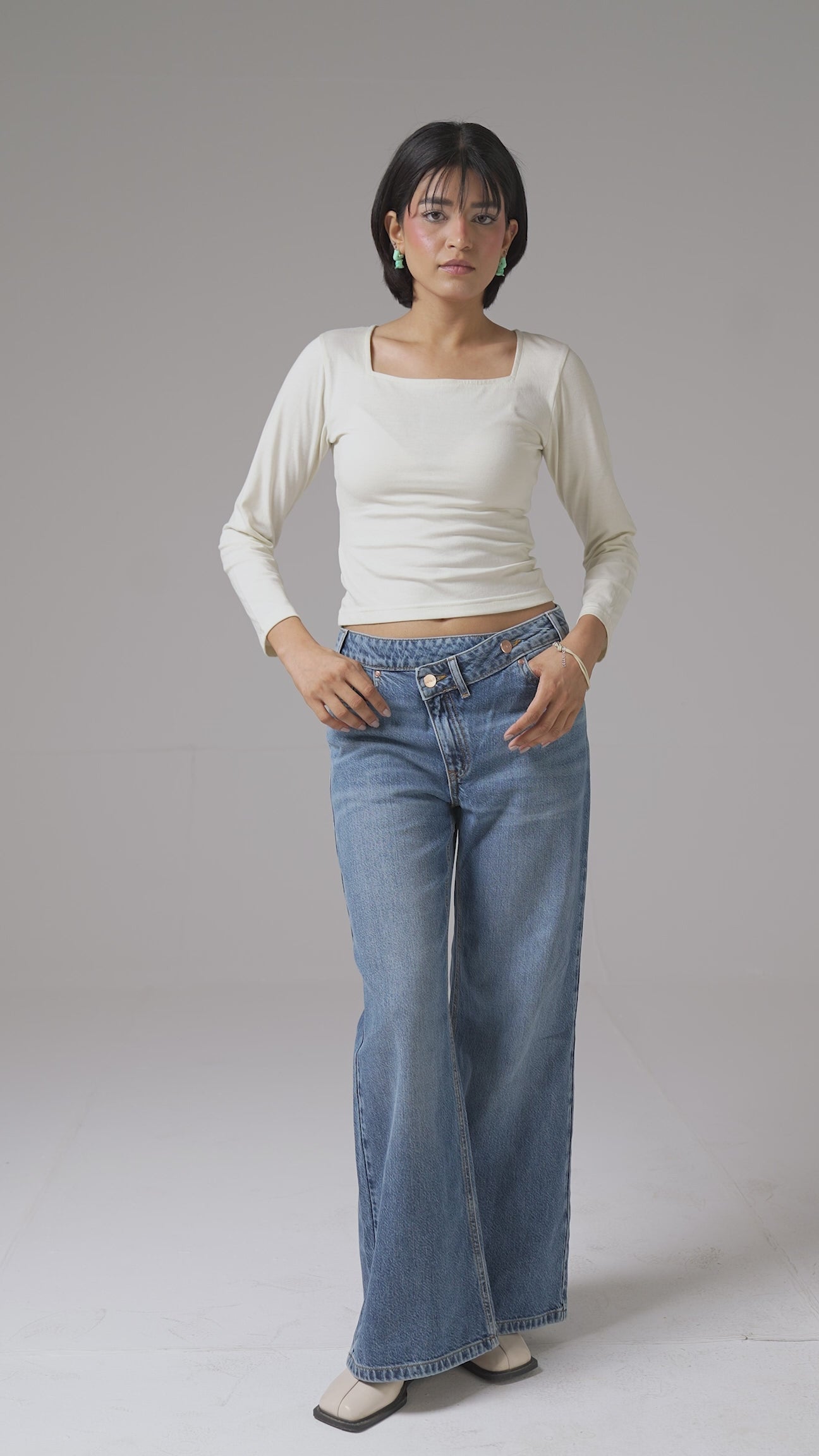 Off-Center Jeans